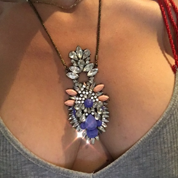 Neckless - Picture 6 of 6